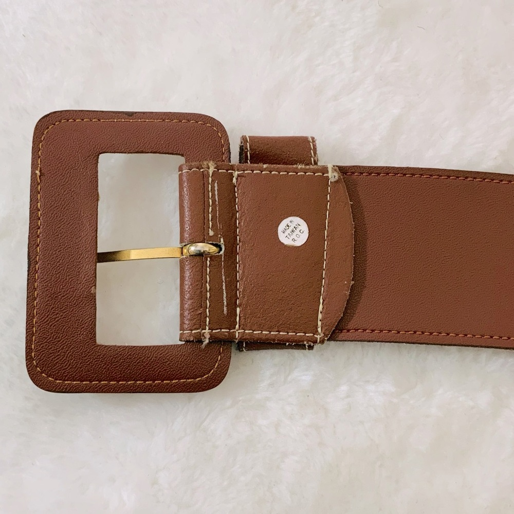 Christian Dior VINTAGE Leather Statement Belt - Picture 6 of 9